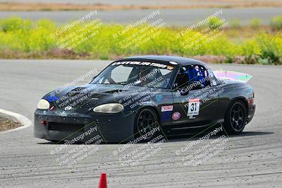 media/May-04-2024-Team Topak Racing (Sat) [[1dff1aa745]]/Inter Low 1/Session 2/